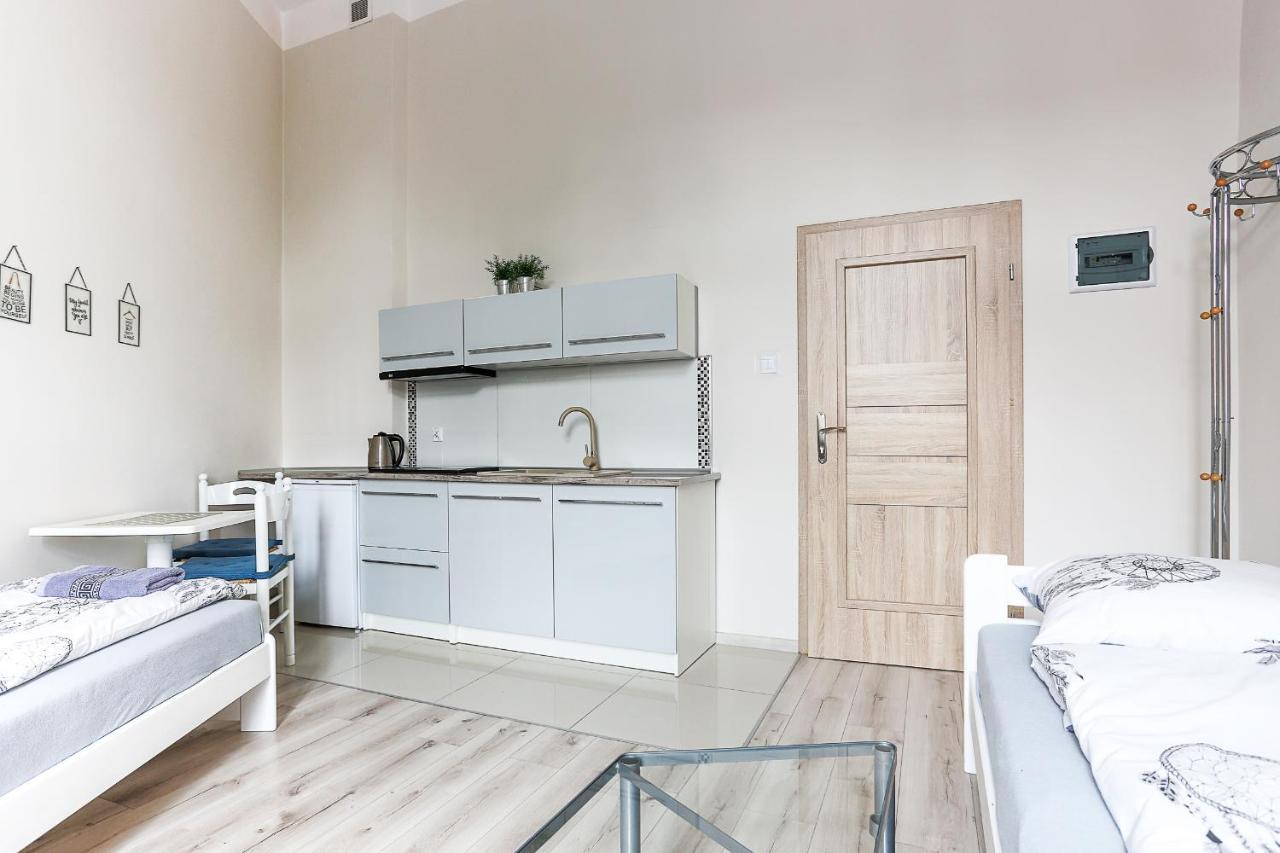 Three Single Beds Apartment Torun Exterior photo